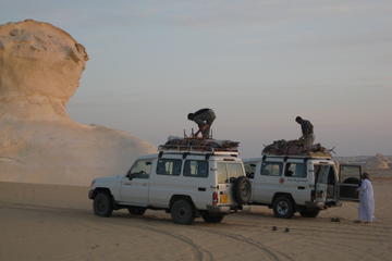 Private 2-Day White Desert and Bahariya Oasis Trip from Cairo