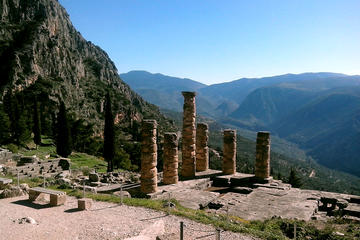 Delphi & Meteora 2-Day private tour