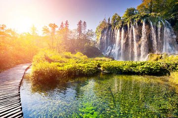 Plitvice Lakes Guided Day Trip from Zagreb