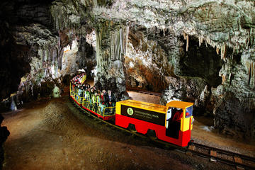 Private Ljubljana and Postojna Cave Full-day Tour from Zagreb