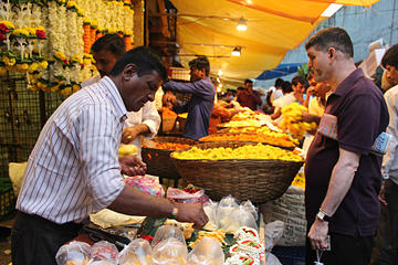 Good Morning Mumbai : The Spiritual & colorful Morning tour