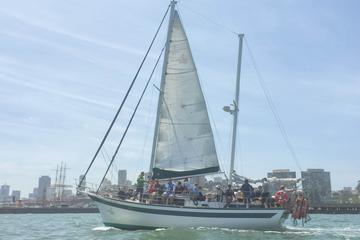 1.5-hour San Francisco Bay Sailing Tour