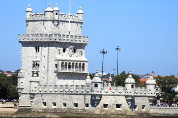 Private Day Trip Visiting Lisbon from West to East