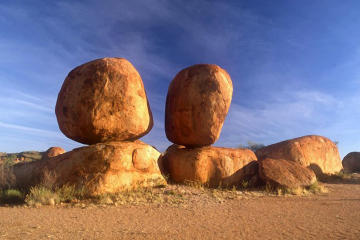 2-Day Tour from Darwin to Alice Springs Including Mataranka Hot Springs Devils Marbels and Edith Falls