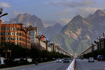 2 Days Xian Small Group Tour: Terracotta Army, Big Wild Goose Pagoda, Mt Huashan