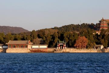 Beijing Private Day Tour: Summer Palace and Badaling Great Wall