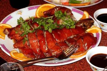 Private Beijing Evening Tour: Quan Jude Roast Duck & Kungfu Show
