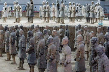 Small Group Tour: Terracotta Warriors and Hanyangling Mausoleum from Xi'an