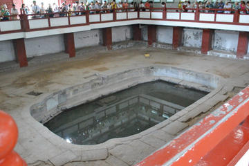 Small Group Tour: Terracotta Warriors and Horses and Huaqing Hot Spring