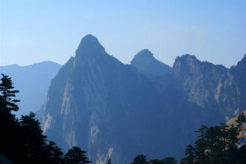 Xi'an Huashan Mountain Adventure Day Tour