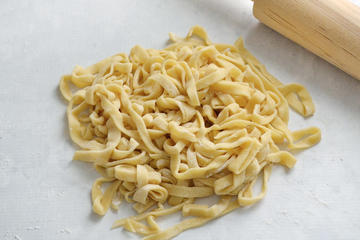 Walking Tour & Pasta Lesson Standard