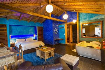 Private 2-Day Luna Runtun or Termas Papallacta Spa from Quito