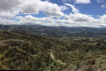 Private 3-Day Quilotoa Lagoon and Baños Hot Springs from Quito