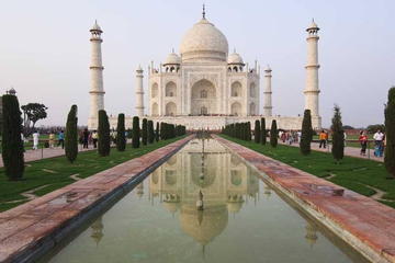 Taj Mahal Same Day Tour From Mumbai To Delhi By Air