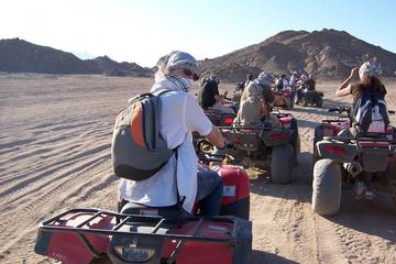 Small-Group 4x4 Trip in the Sahara from Hurghada