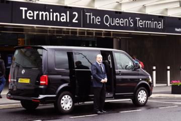 Private Airport Arrival Transfer: Heathrow Airport to Southampton Port or Hotel