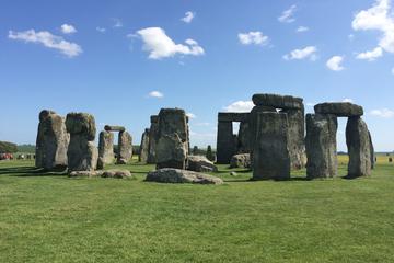 Private Arrival Port Transfer: Southampton Cruise Terminal to Central London Via Stonehenge