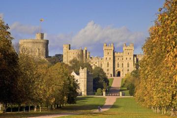 Private Transfer: London to Southampton Cruise Port via Windsor Castle