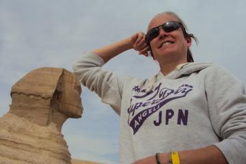 Cairo Day Tour to Pyramids and Sphinx and Egyptian Museum
