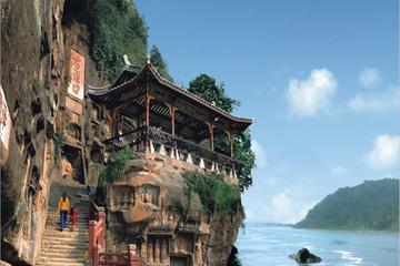 Private 4-Day Emeishan Hiking and Jiayang Steam Train Tour