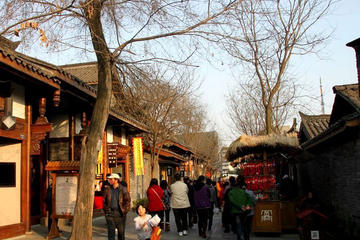 Private Chengdu Biking Exploration Day Tour