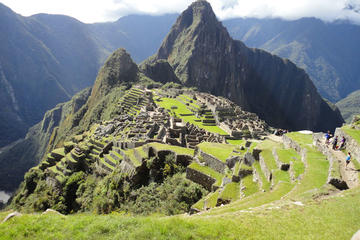 7-Day Machu Picchu and Sacred Valley Luxury Tour from Lima