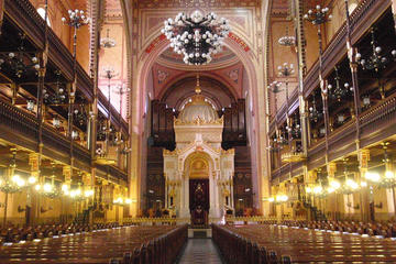 Historian-Led Private Walking Tour of Jewish Budapest