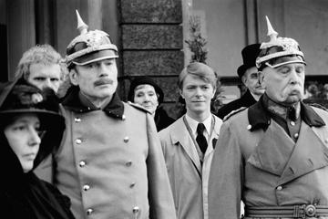 Private Berlin David Bowie Walking Tour with a Historian Guide
