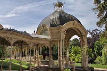 Trip to Karlovy Vary and Moser Factory from Prague