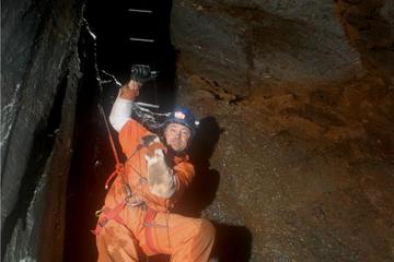 Day Trip 4-Hour Vertical Cave Challenge in Horne Lake near Qualicum Beach, Canada 