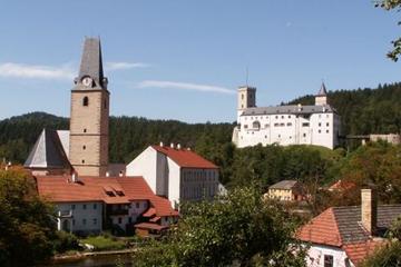 3 Day Holasovice Cesky Krumlov and Rozmberk Castle Tour from Prague