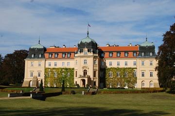 Private Tour: Chateau Lany and Krakovec Castle and Krusovice Royal Brewery from Prague Including Tasting and Czech Lunch