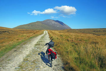 Cycling the Wild Atlantic Way - 1-Day Self Guided Tour from Clifden