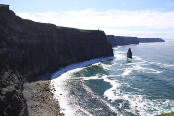 Guided Cliffs of Moher Day Trip along the Wild Atlantic Way from Galway