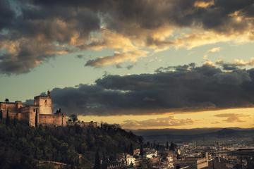 Granada Walking Tour of the Albaicin and Sacromonte Neighborhoods