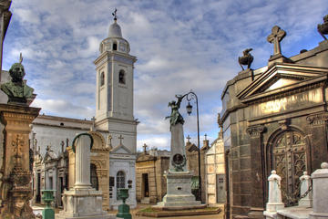 walking-tour-of-the-recoleta-neighborhood-in-buenos-aires-in-buenos-aires-451493