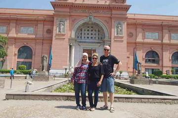 Half day tour to the Egyptian museum of Cairo and Tahrir square