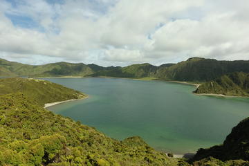 Lagoa do Fogo Walking Tour with Lunch from Ponta Delgada