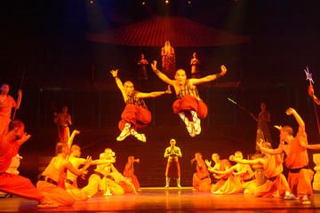 Private Afternoon Tour to Pearl Market with Kung Fu Show and Peking Duck Dinner