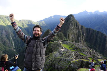 Machu Picchu by Train Day Trip with Private Guide at Machu Picchu and Peruvian Meal