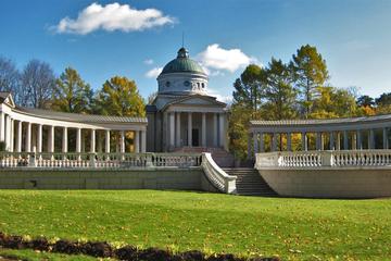 Moscow Culture Tour: 'Russian Versailles' Archangelskoe Park and Palace