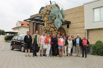 Small-Group Tour to Topola and Oplenac from Belgrade