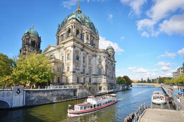 Scenic Transfer from Prague to Berlin Including 2-Hours Sightseeing in Dresden