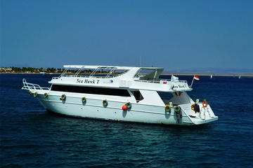 Snorkeling Trip to Giftun Island