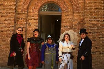 Private: Historical Sightseeing Walking Tour of Sydney