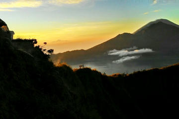 Private Tour: Full-Day Mount Batur Volcano Sunrise Trek with Natural Hot Springs