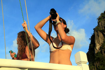 Lan Ha Bay One Day - Off the beaten track including luxury limousine transfer