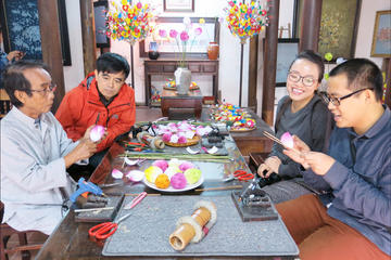 Handicraft Villages Tour from Hue Including Lunch on Dragon Boat and Bike Ride