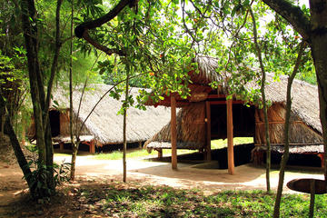 Sai Gon: Cu Chi Tunnel - Mekong Delta highlight tour