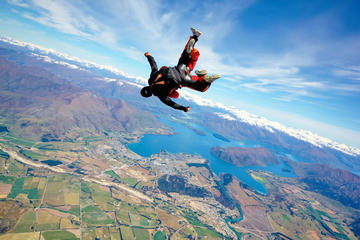 9000ft Tandem Skydive in Wanaka